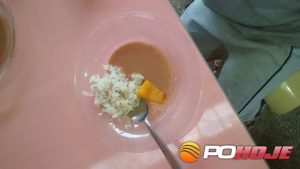 Arroz, feijÃ£o e abÃ³bora merenda servida para os alunos da creche em Lagoa Grande