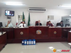 Vereadores durante votaÃ§Ã£o (Foto: Aldieres Brito)