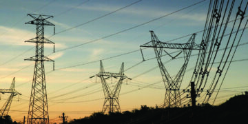 Prepare o bolso: Governo Federal mantém bandeira vermelha, e conta de luz continua mais cara em julho