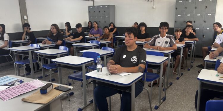 Estudantes do município de Presidente Olegário participam da 2ª fase da Olimpíada Brasileira de Matemática