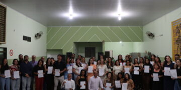 Prefeitura de Presidente Olegário reforça Educação municipal com posse de 43 novos profissionais