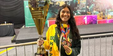 Filha de olegariense conquista dois vice-campeonatos no Mundial de Karatê