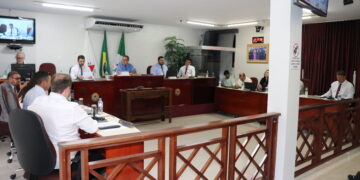 Vereadores vão votar projeto que concede o piso salarial aos profissionais do Magistério; saiba que mais está em pauta na 2ª Reunião da Câmara