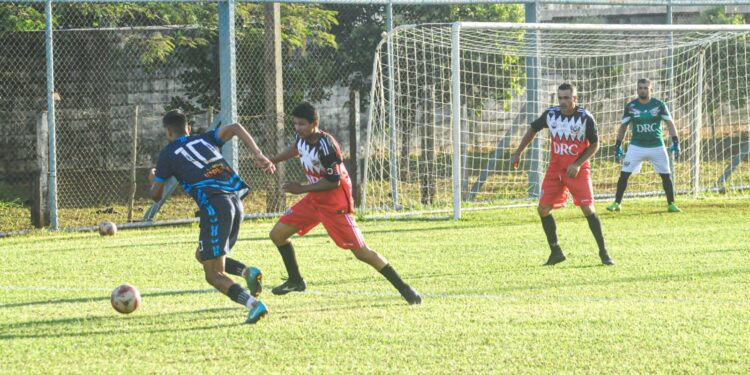 Imperial mantém 100% de aproveitamento e lidera isolado após sétima rodada do Campeonato Municipal Élio Sabiá