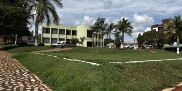 Prefeitura de Presidente Olegário exonera 13 comissionados e inicia reestruturação administrativa para reduzir despesas