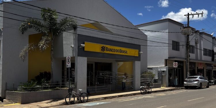 Banco do Brasil enfrenta instabilidade e clientes relatam falhas no aplicativo e site nesta quarta-feira (10)