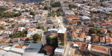 Prefeitura notifica mais de 2,5 mil contribuintes e cobra regularização de R$ 2,3 milhões em Dívida Ativa