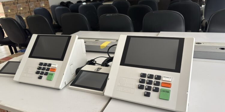 Eleições 2026: reforma da antiga Escola Estadual Farnese Maciel muda local de votação de 2.440 eleitores