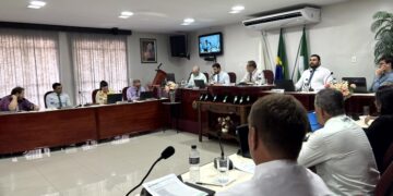 Câmara Municipal rejeita três projetos e aprova outras 13 matérias durante Reunião Ordinária