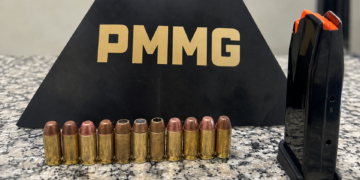 Jovem é preso com carregador de pistola .40 e 11 munições durante abordagem policial