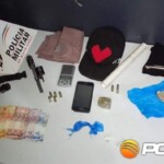 Armas, drogas, dinheiro, munições apreendidos (Foto: Aislan Henrique)