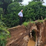 Prefeito Lagoa Grande Dr. Hamilton Ribeiro no Córrego da Tapera